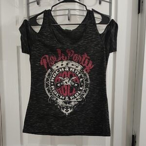 Maurices Gray Cut-Out Graphic Short Sleeve Tee